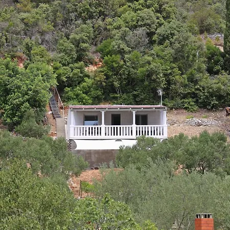 Charming Beach House *