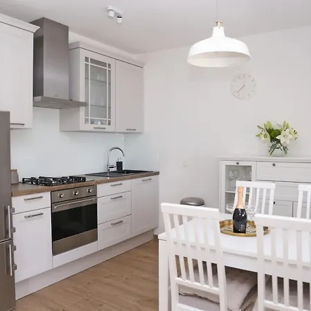 Holiday home Charming Beach House Pupnat