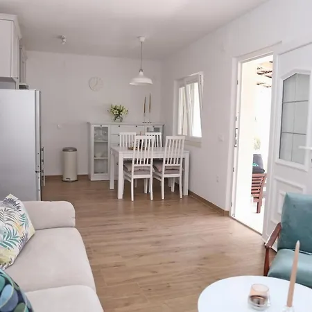 Holiday home Charming Beach House *